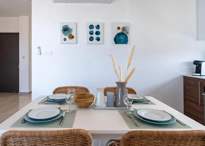 Apartment Thalassa 2-bedroom In *