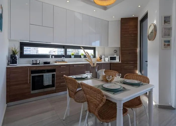 Thalassa 2-bedroom In Apartment